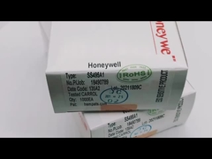 SS495A1 เครื่องตรวจจับสนามแม่เหล็กแสง 10mA 3 Pin 5V 9V Hall Effect Flow Sensor