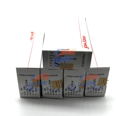 YJJ SS460S ไดจิทัล คอร์ต ซิงค์ 3 ถึง 24Vdc แลคอิน โปซิชั่น ฮอลล์ เอฟเฟ็คต์ เซ็นเซอร์ที่มีสนามแม่เหล็กปล่อย 3.8-30V