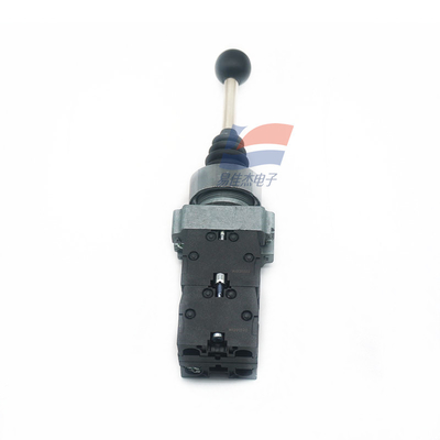 600V 10A มาสเตอร์สวิตช์ XD2PA24CR สปริงรีเทิร์นครอสร็อกเกอร์สี่บิต