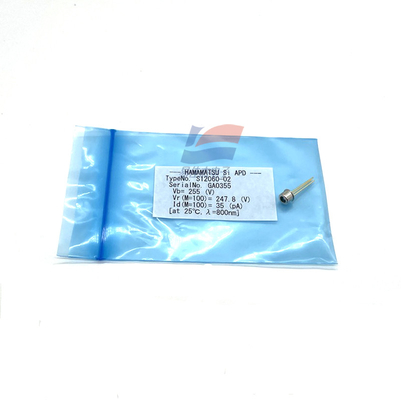 YJJ S12060-02 ซิลิคอน APD คออฟเฟกชั่นอุณหภูมิต่ําสําหรับช่วง 800 nm ในกล่องโลหะและแพ็คเกจ TO18