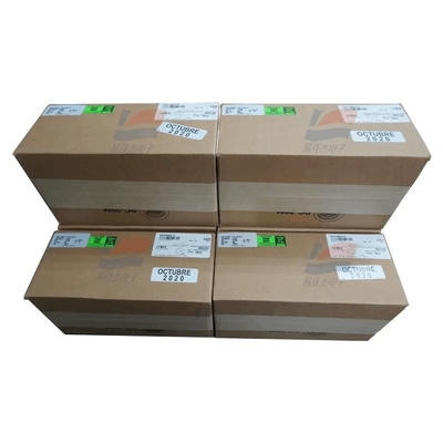YJJ HIH-4602-C เครื่องตรวจความชื้น IC RH ระยะ 0% ถึง 100% 200 uA กระแสทํางานสําหรับการติดตั้งบนแผ่น